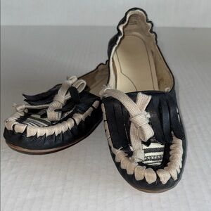 J Shoes Black Leather Blanket Insert Fringe Moccasins